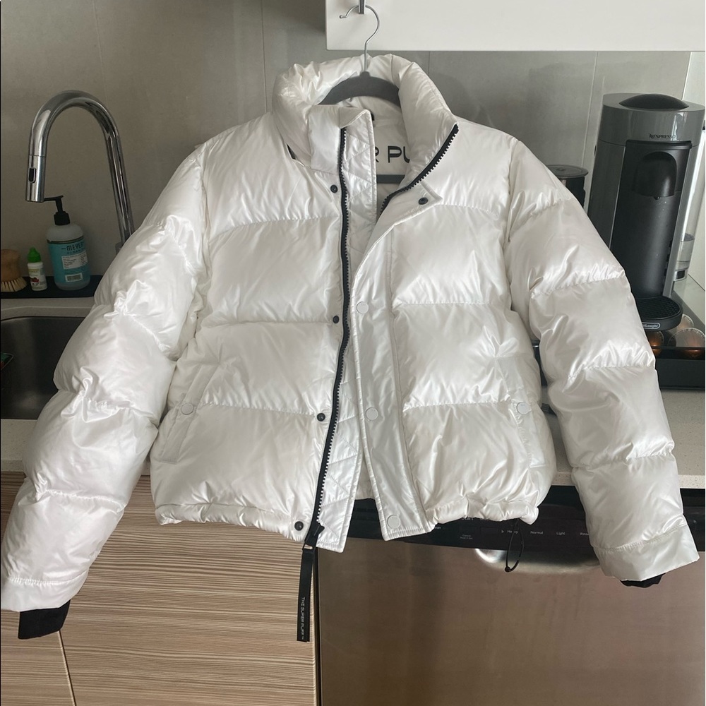 Super puff high gloss white
